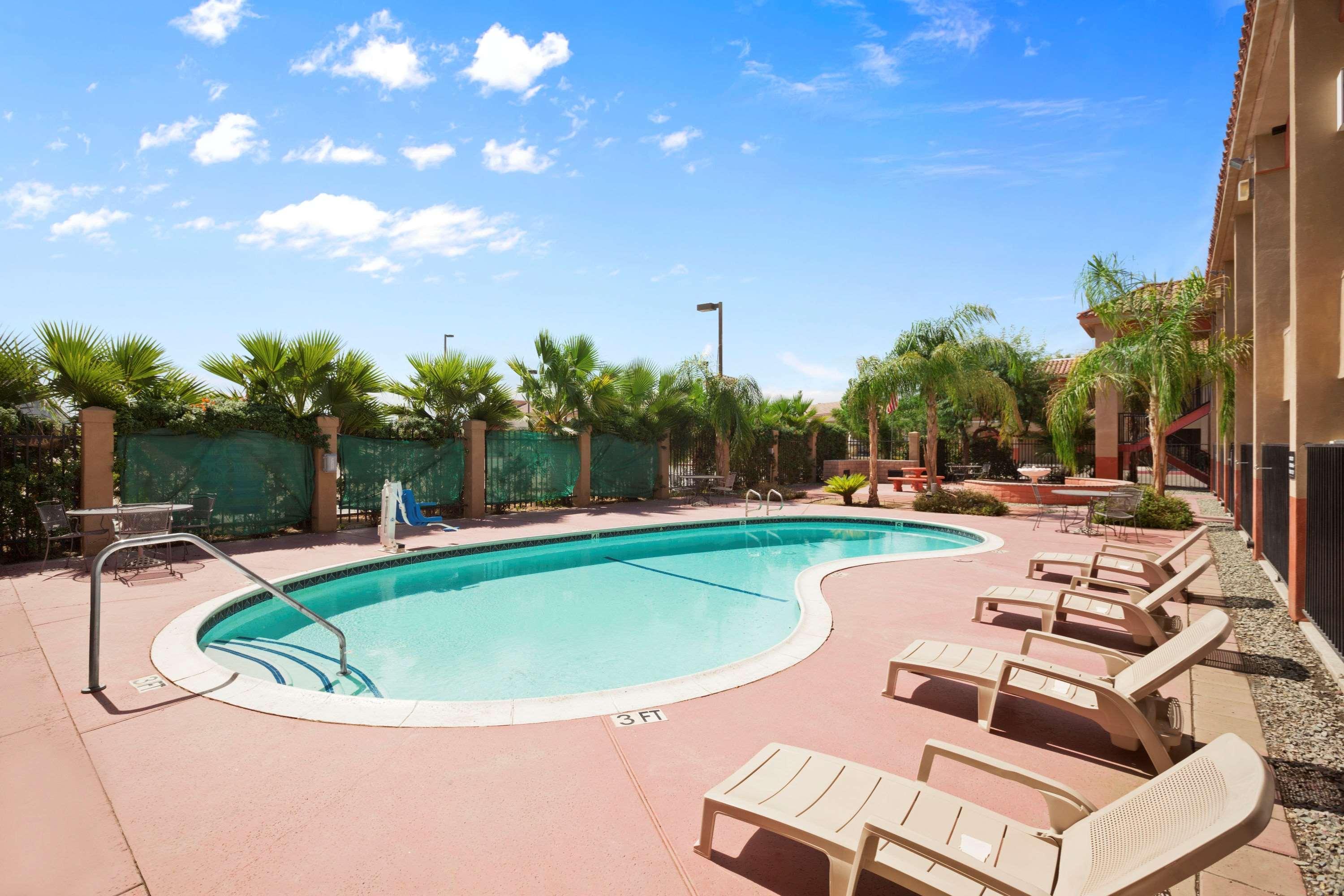 Super 8 By Wyndham