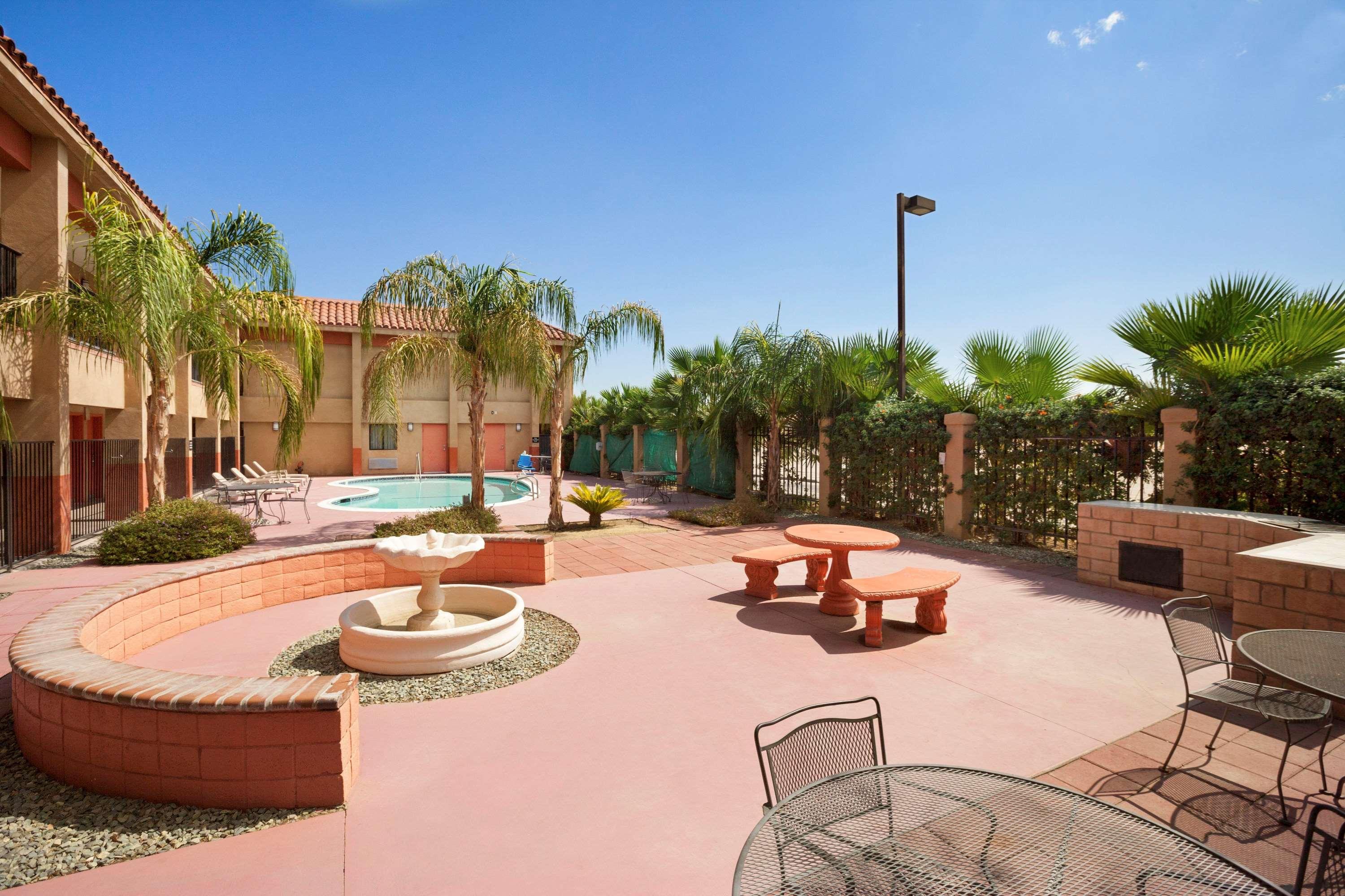 Super 8 By Wyndham 3* Indio