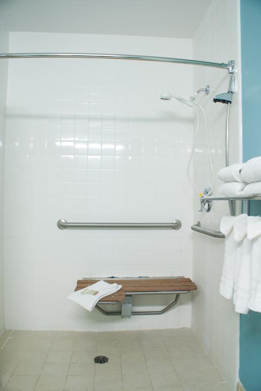 Super 8 By Wyndham Hotel 3*