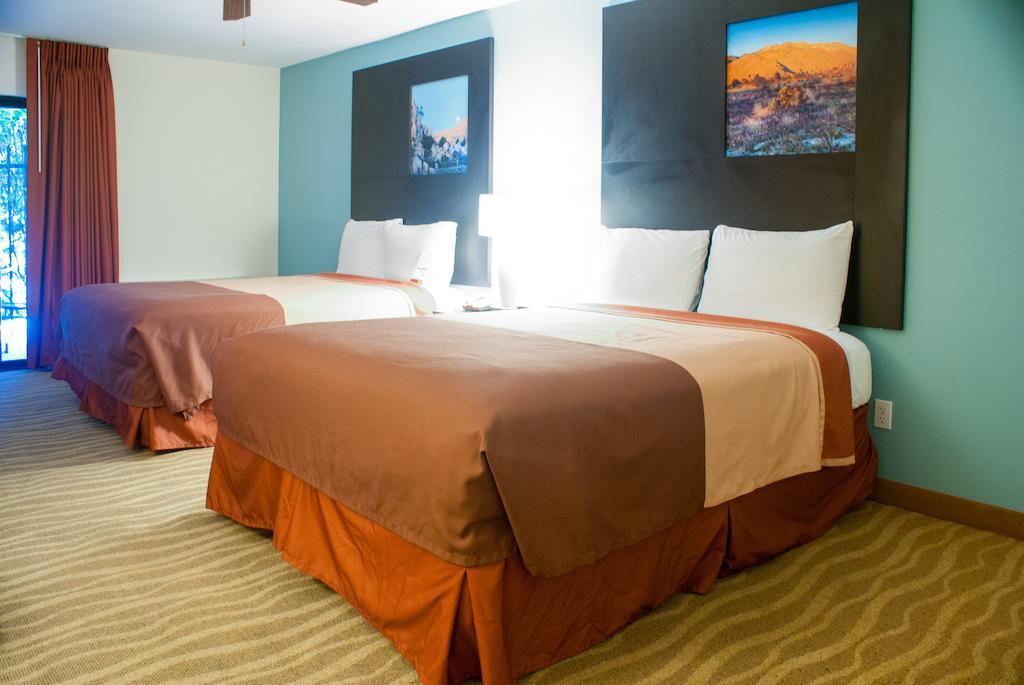 Super 8 By Wyndham Indio