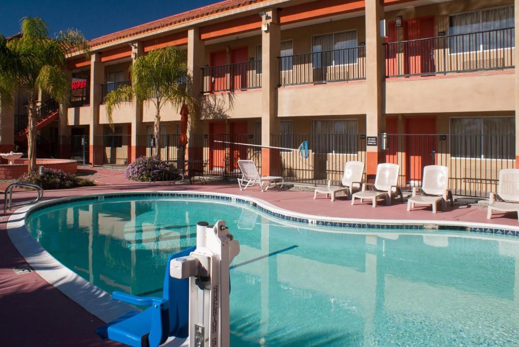 Super 8 By Wyndham Hotel Indio