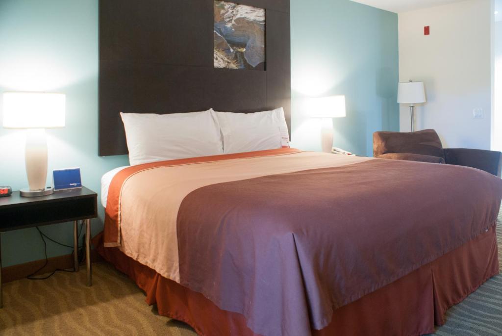 Super 8 By Wyndham Indio
