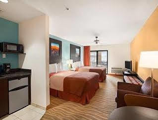 Super 8 By Wyndham Hotel