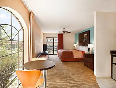 Super 8 By Wyndham Hotel Indio