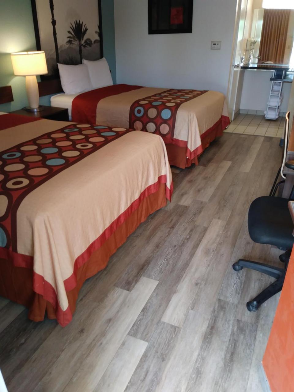 Super 8 By Wyndham 3*