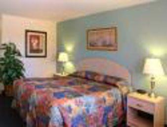 Super 8 By Wyndham Indio