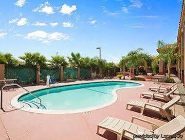 Hotel Super 8 By Wyndham 3*
